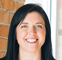 Responsable du support client, Sophie Hartwell, portrait de l'équipe de service